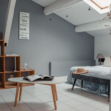 Hôtel Le Pré Galoffre Nîmes Esterno foto