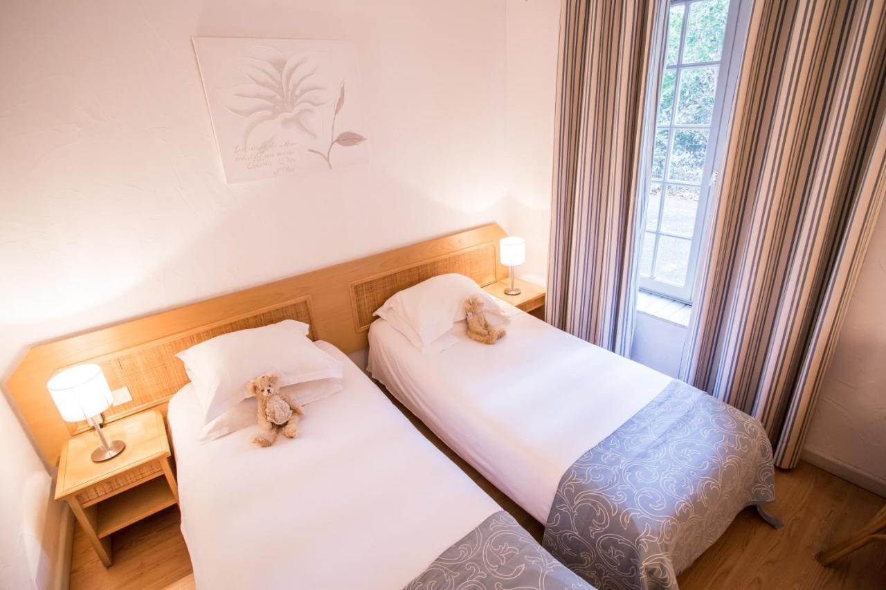 Hôtel Le Pré Galoffre Nîmes Esterno foto